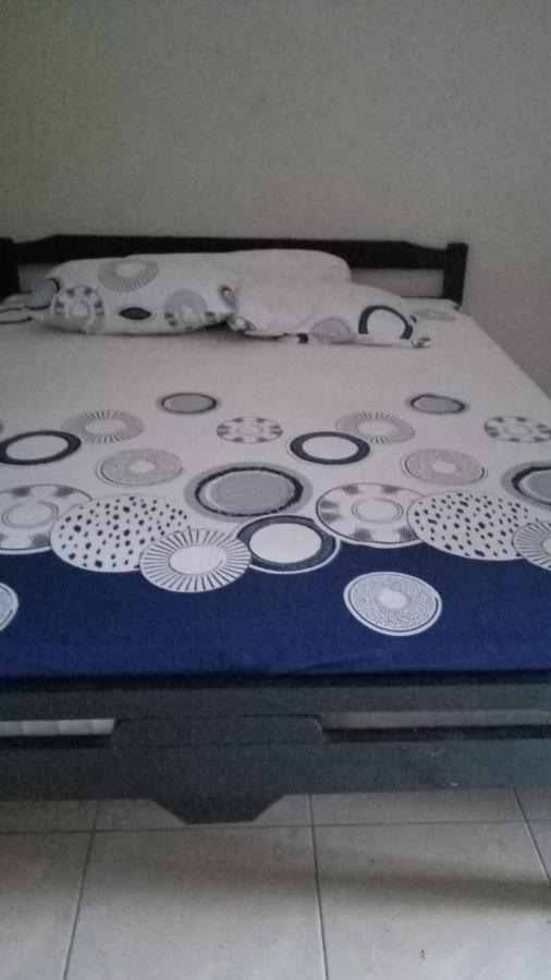 Kost Backpacker Hotell Sidoarjo Exteriör bild